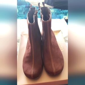 Easy Spirit Women's Westerliess Ankle Boot Autumn - NWT - 8.5 M